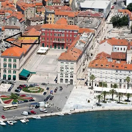 Charming In Old Town Lägenhet Split