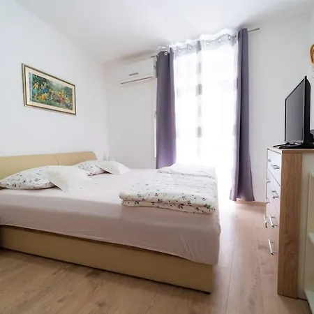 Apartment Charming In Old Town Split