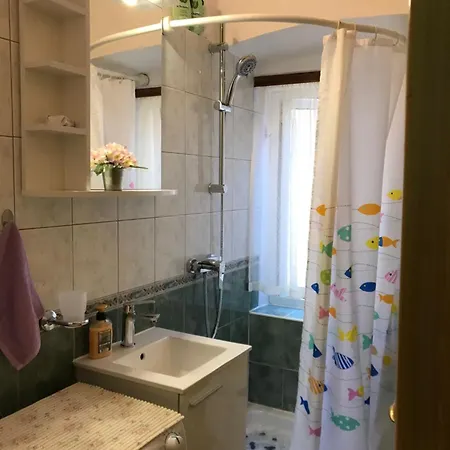 Charming In Old Town Apartment *