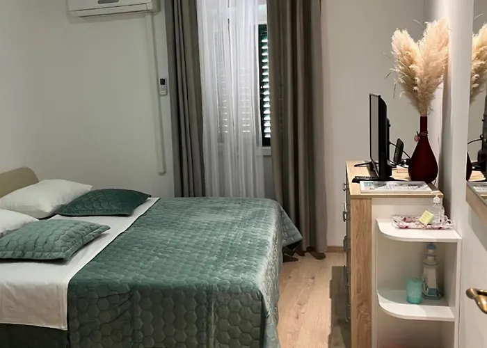 Daire Charming In Old Town Split