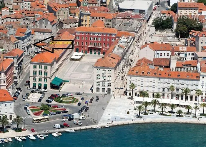Charming In Old Town Apartamento Split