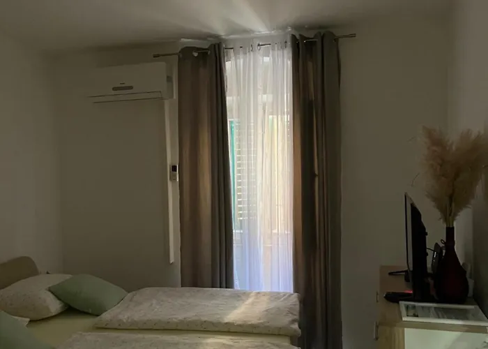Charming In Old Town Apartament *